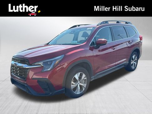 Used 2025 Subaru Ascent Premium AWD/4WD image 1