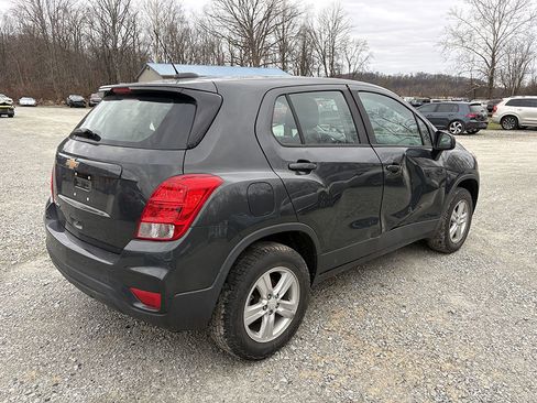 Used 2019 Chevrolet Trax LS image 3