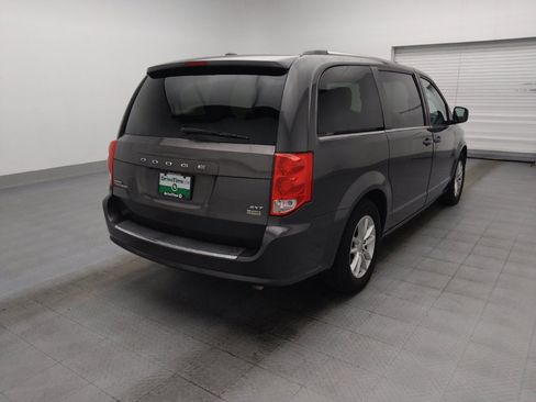 Used 2019 Dodge Grand Caravan SXT FWD image 9