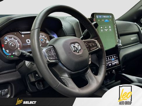 Used 2025 RAM 3500 Laramie AWD/4WD image 15