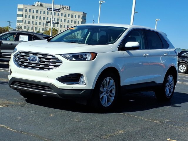 Used 2024 Ford Edge Titanium AWD/4WD image 3