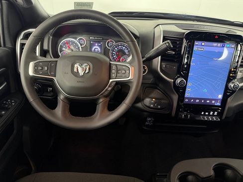 Used 2025 RAM 2500 Big Horn AWD/4WD image 13