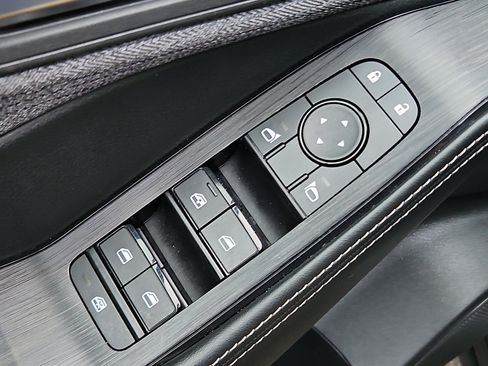 Certified 2023 Nissan Rogue SV AWD/4WD image 24