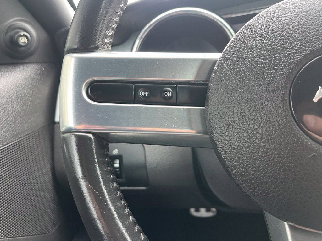 Used 2006 Ford Mustang GT Premium RWD image 19