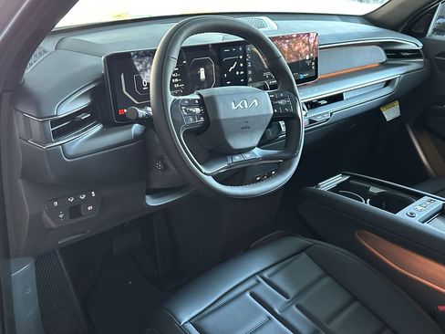 New 2026 Kia EV9 Land image 17