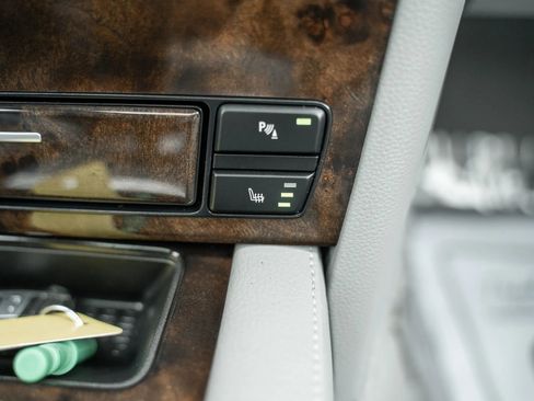 Used 2010 BMW 528i xDrive Sedan image 25