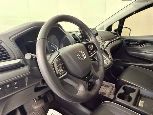 Used 2024 Honda Odyssey Elite image 13