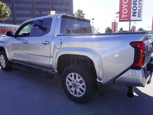 Certified 2025 Toyota Tacoma SR5 image 5