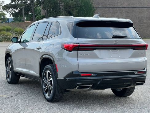 Used 2026 Buick Enclave Sport Touring w/ Power Package AWD/4WD image 12