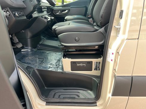 New 2026 Mercedes-Benz Sprinter 2500 image 17