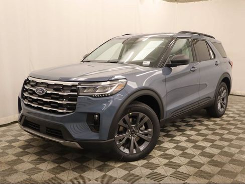 New 2026 Ford Explorer Active w/ Active Comfort Package AWD/4WD image 1
