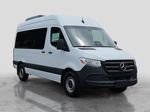 New 2025 Mercedes-Benz Sprinter 2500 image 3