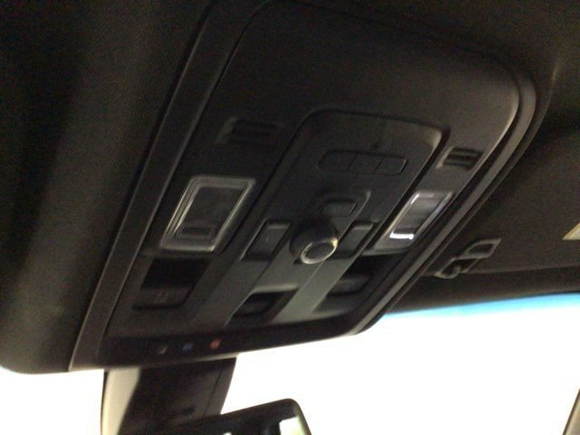 Used 2022 Chevrolet Suburban LT w/ LT Signature Plus Package AWD/4WD image 24