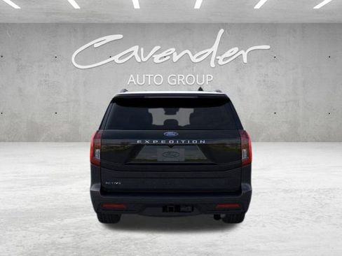 New 2025 Ford Expedition Active image 5