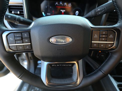 Certified 2025 Ford F250 Platinum AWD/4WD image 15