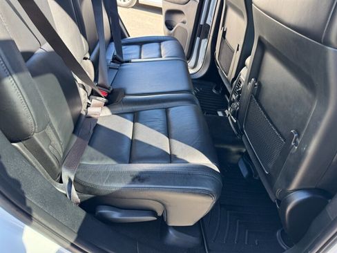 Used 2019 Jeep Grand Cherokee Limited image 40