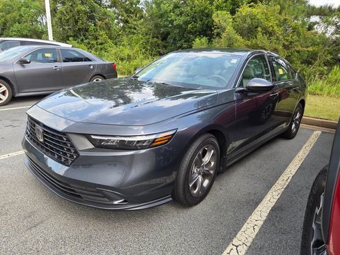 Used 2024 Honda Accord EX image 3