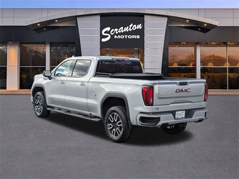 Used 2022 GMC Sierra 1500 AT4 w/ Technology Package image 3