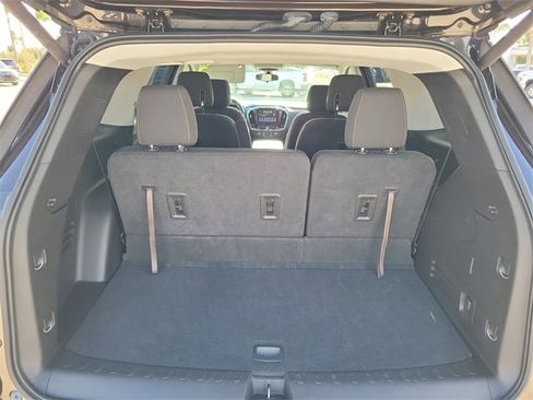 Used 2018 Chevrolet Traverse LT image 5