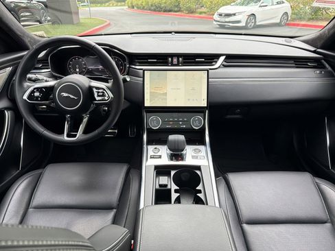 Used 2024 Jaguar XF R-Dynamic SE image 15