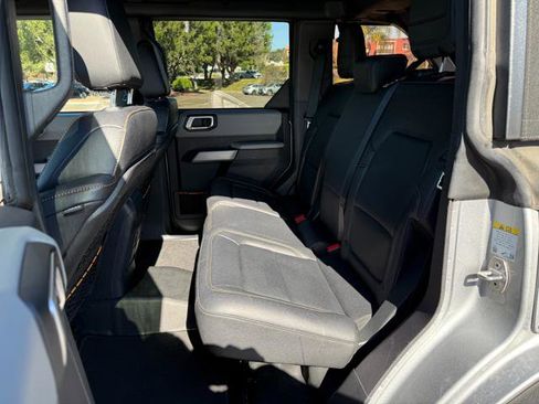 Used 2022 Ford Bronco Badlands w/ Sasquatch Package image 20