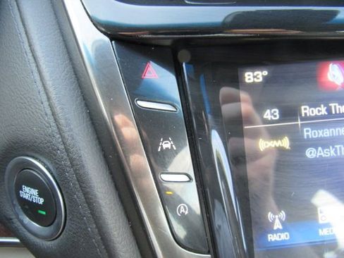 Used 2016 Cadillac CTS Luxury image 24