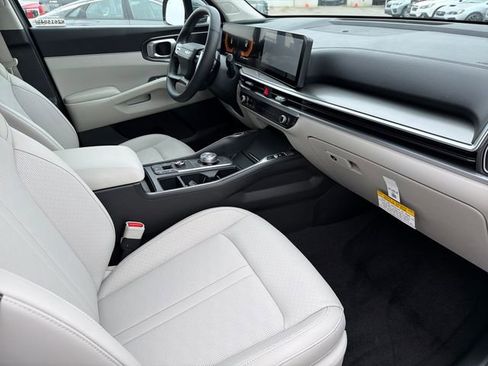 New 2026 Kia Sorento EX FWD image 21