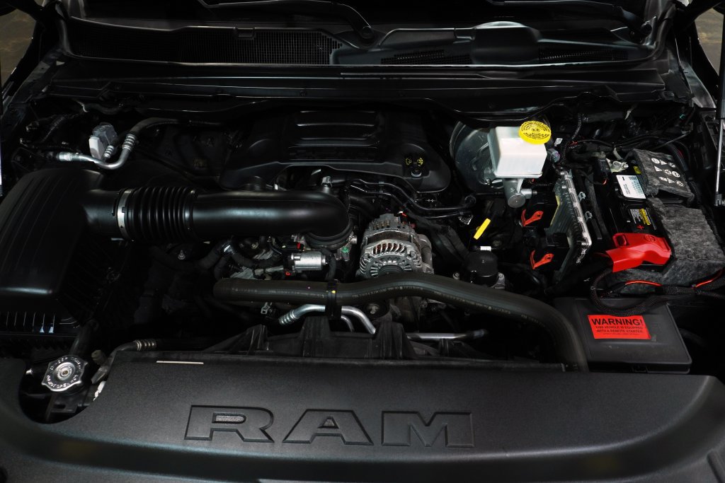 Used 2020 RAM 1500 Big Horn AWD/4WD image 9