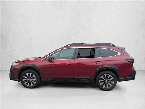 Used 2023 Subaru Outback Limited image 2