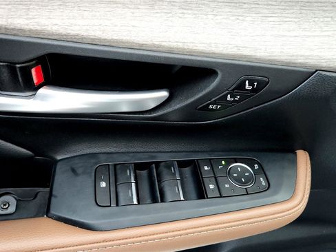 Used 2024 Toyota Grand Highlander Platinum image 25