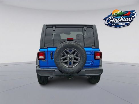 Used 2026 Jeep Wrangler Sport AWD/4WD image 5