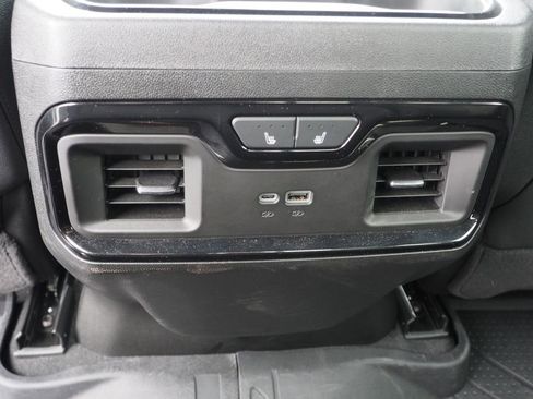 Used 2025 Chevrolet Silverado 2500 ZR2 w/ Technology Package AWD/4WD image 19