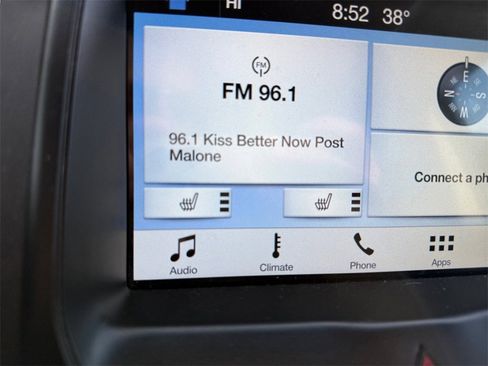 Used 2018 Ford Flex SEL image 25