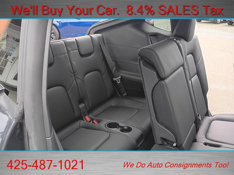 Used 2024 Tesla Model Y Long Range AWD/4WD image 28