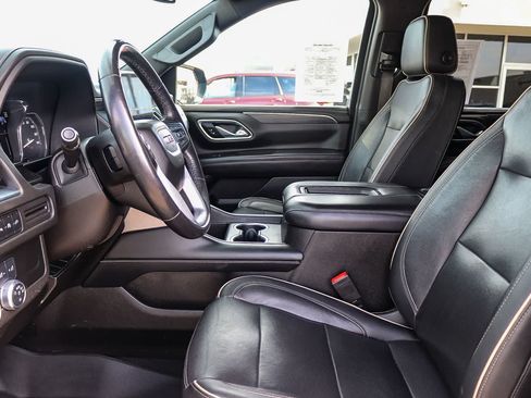 Used 2021 GMC Yukon SLT AWD/4WD image 17