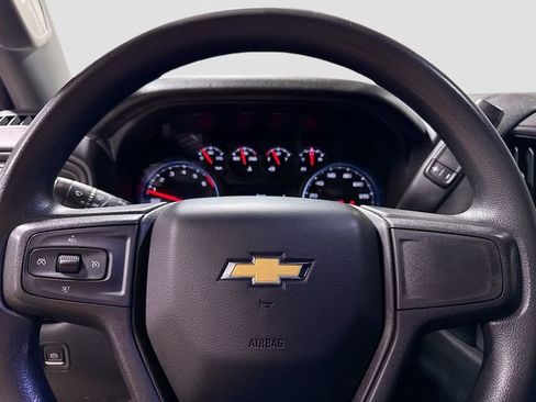 Used 2021 Chevrolet Silverado 1500 Custom image 13