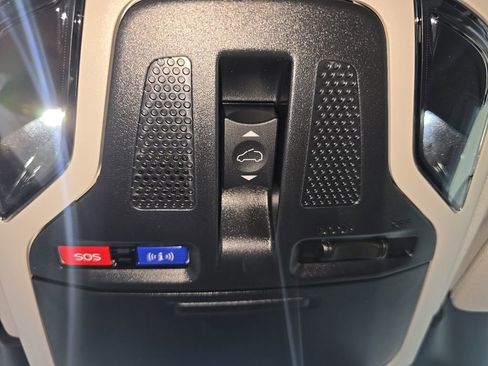 Certified 2025 Subaru Outback Onyx Edition XT image 17