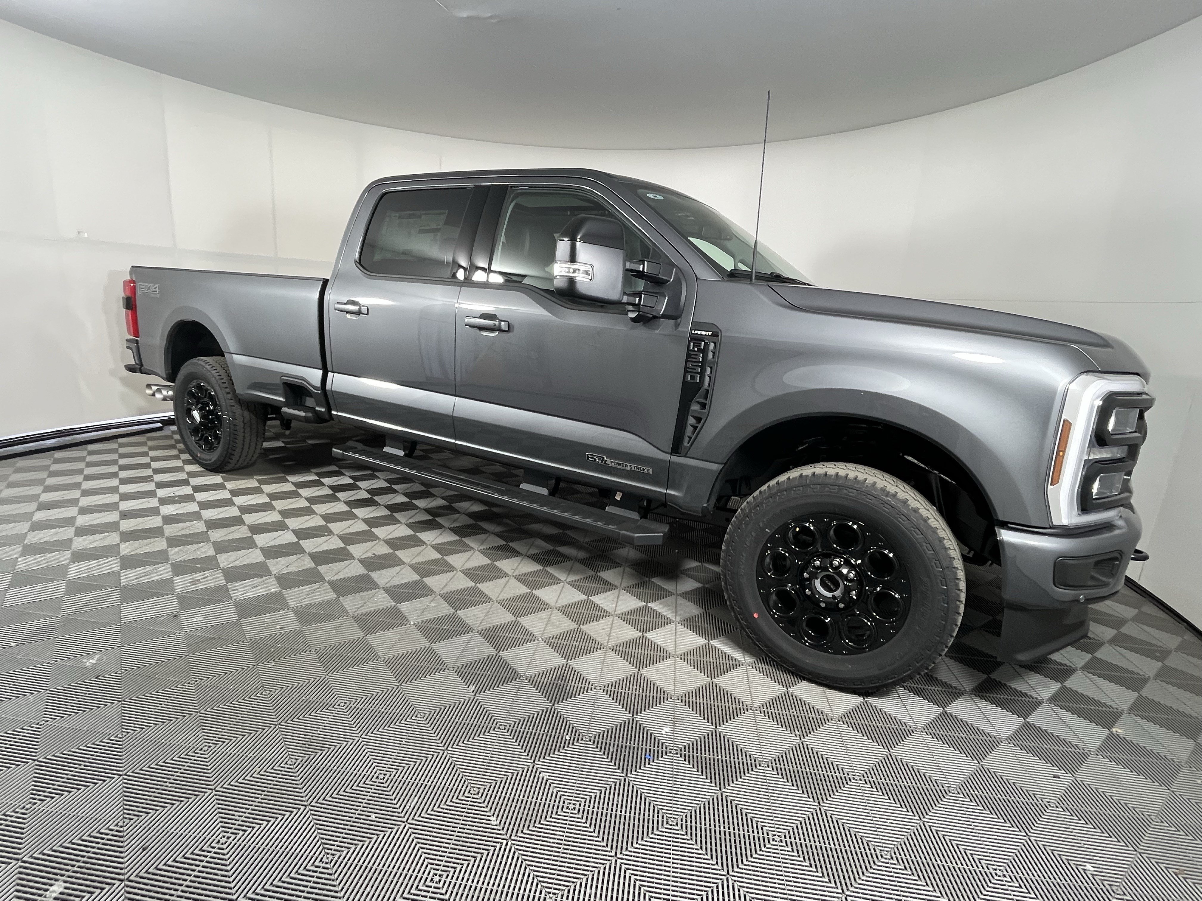 New 2026 Ford F350 Lariat w/ Black Appearance Package AWD/4WD image 6