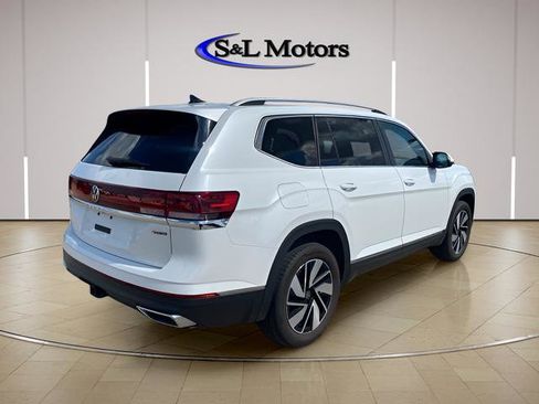 Used 2025 Volkswagen Atlas SEL AWD/4WD image 3