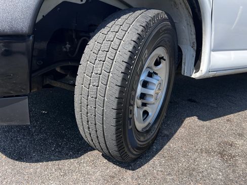 Used 2022 Chevrolet Express 2500 w/ Driver Convenience Package image 25