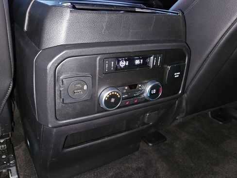 Used 2021 Ford Expedition Limited image 16