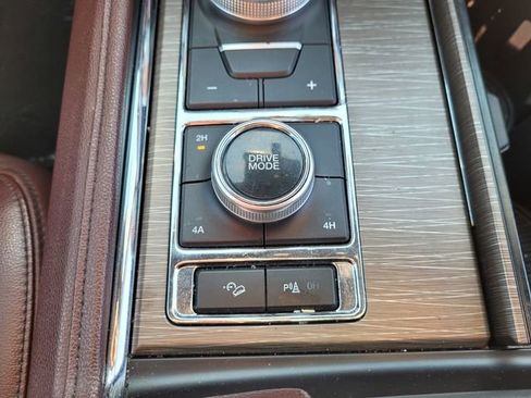 Used 2022 Ford Expedition Max Limited image 33