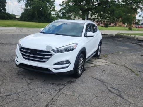 Used 2018 Hyundai Tucson SEL FWD image 2