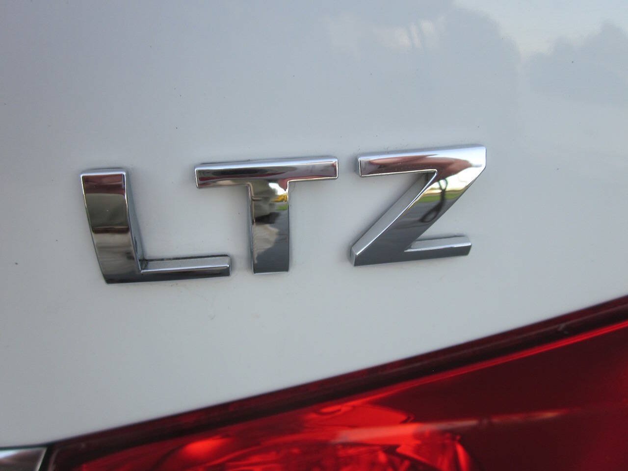 Used 2012 Chevrolet Cruze LTZ FWD image 35