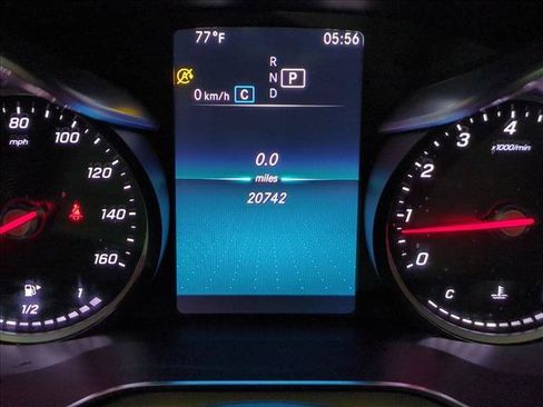 Used 2020 Mercedes-Benz GLC 300 image 11