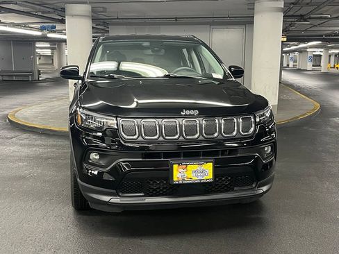 Used 2022 Jeep Compass Latitude AWD/4WD image 29
