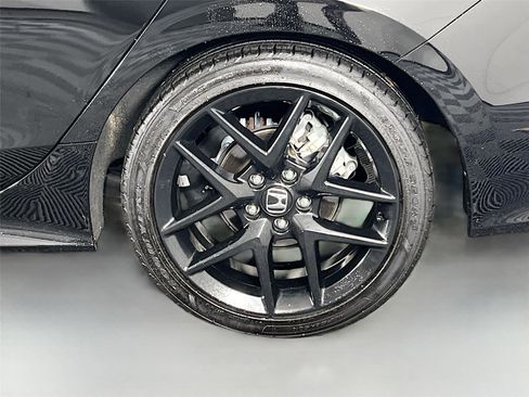 Used 2023 Honda Civic Sport image 30