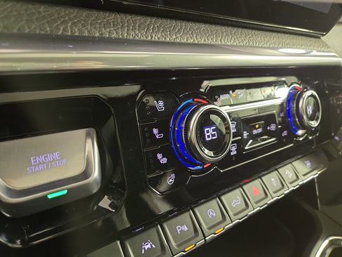 Certified 2023 GMC Sierra 1500 Denali image 27