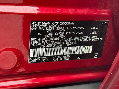 Certified 2023 Toyota Venza XLE AWD/4WD image 35