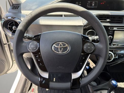 Used 2018 Toyota Prius C Two FWD image 26